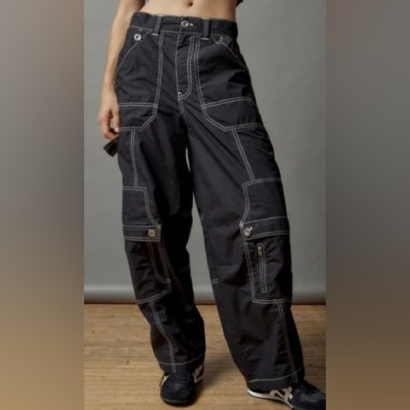 BDG Rih Baggy Cargo Pant - Picture 1 of 7